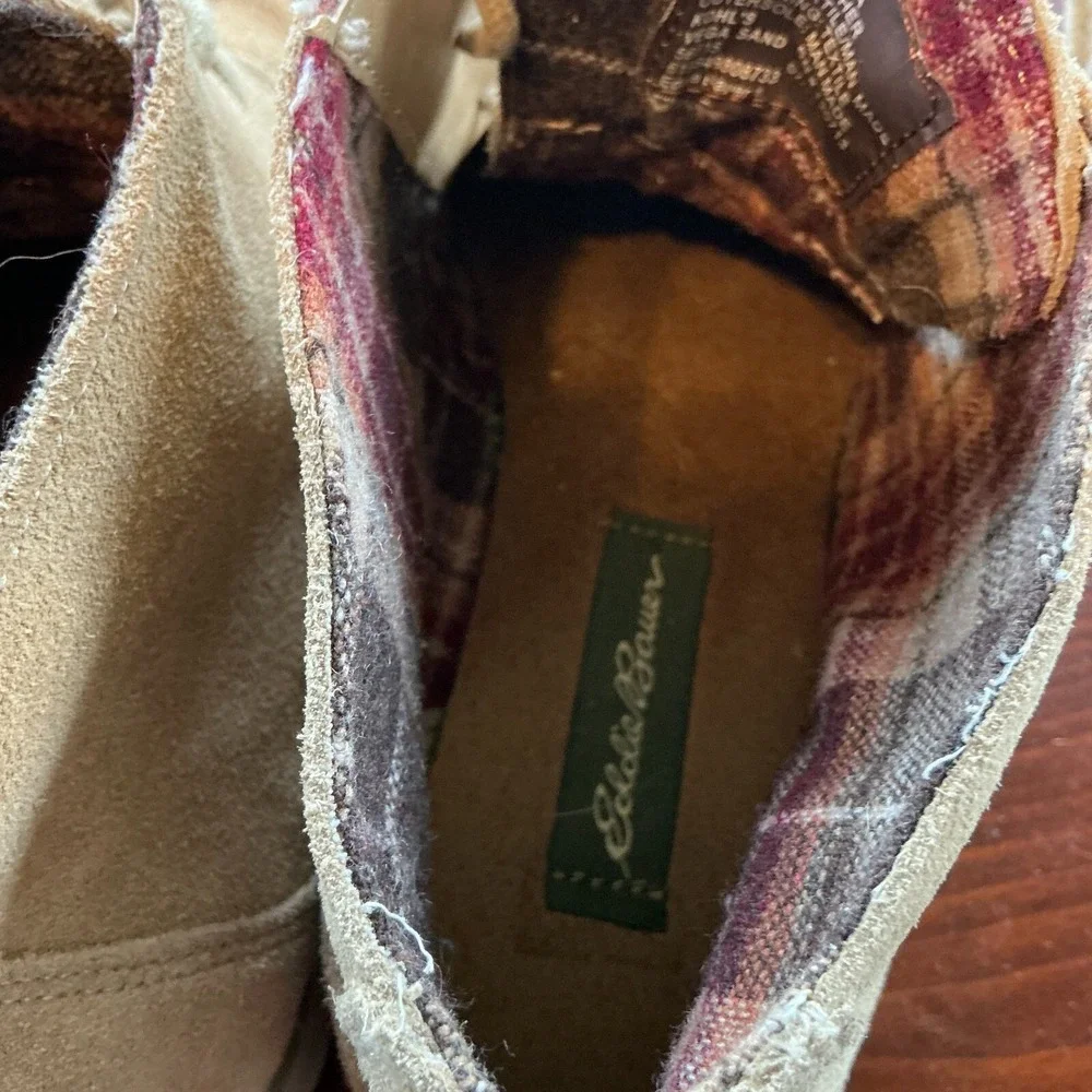 Eddie Bauer Chukka Boots Womens Sz 7M Vega Sand Suede Leather Almond Toe Lace Up